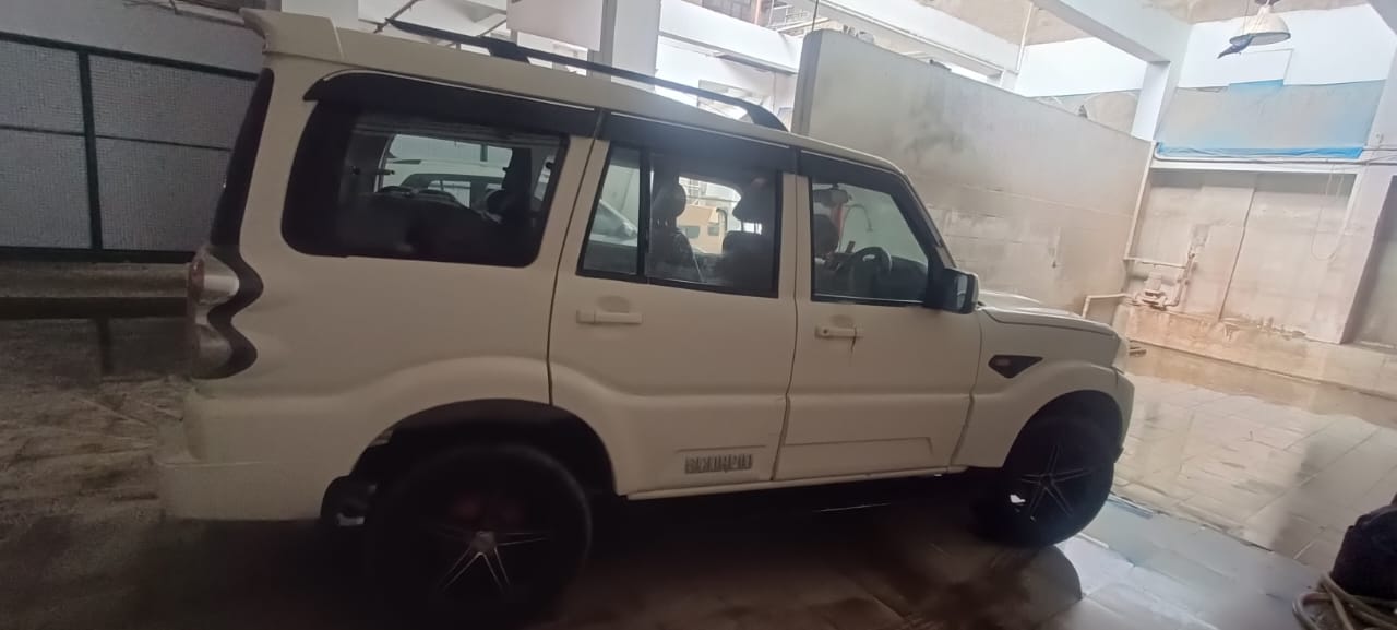 Mahindra Scorpio(2014-2017) S6